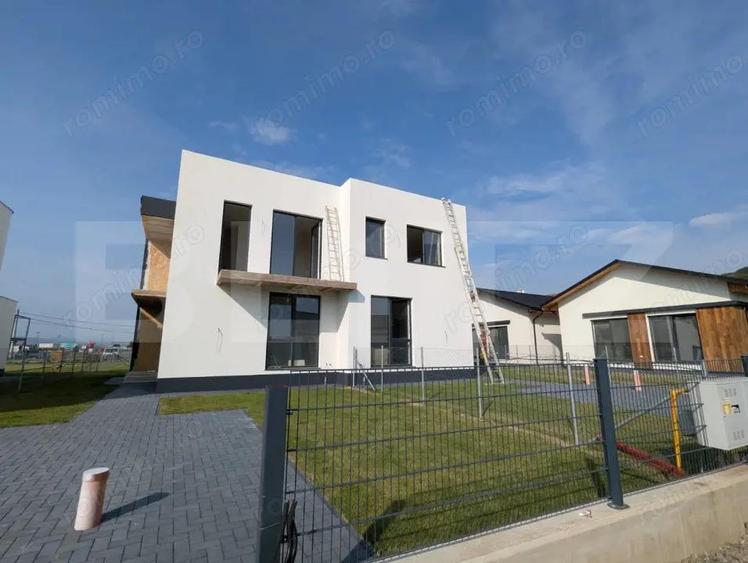 Casă cu 4 camere cu Teren 595 Mp în Apahida