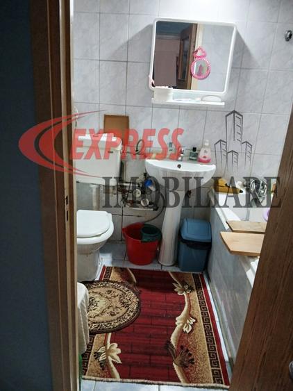 Apartament cu 3 camere semidecomandat, mobilat în Dristor