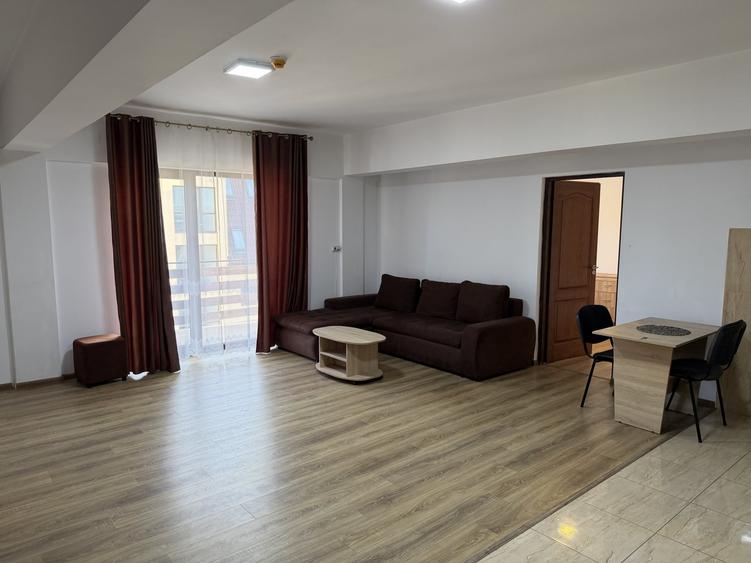 Apartament cu 2 camere semidecomandat în Vasile Aaron