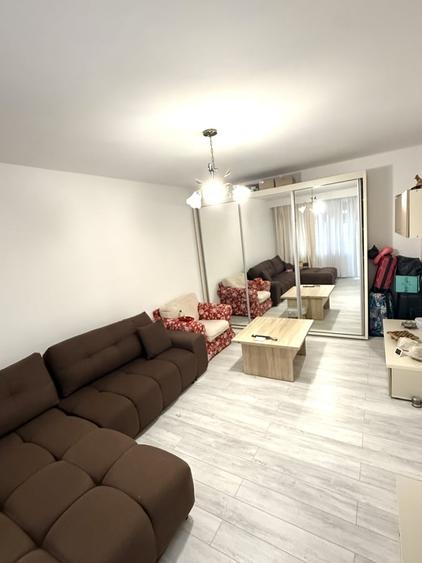 Apartament cu 2 camere semidecomandat în Vitan