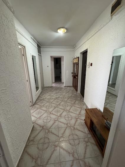 Apartament cu 2 camere decomandat în Cantacuzino