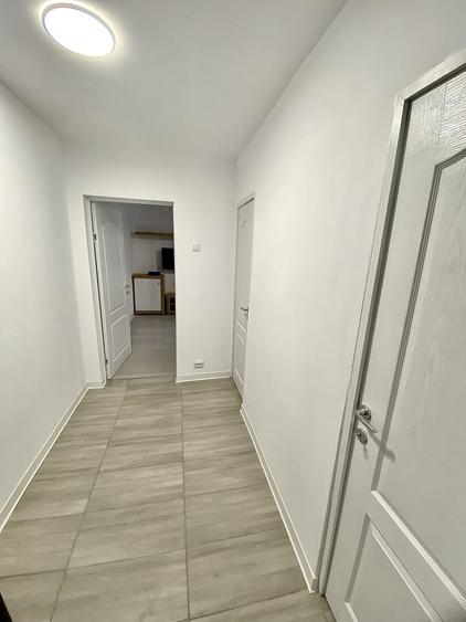 Inchiriez apartament 2 camere semidecomandat Iulius Town ,Dacia, Torontal - 2