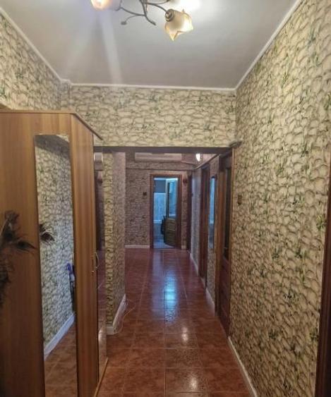 Apartament cu 4 camere decomandat în ICIL