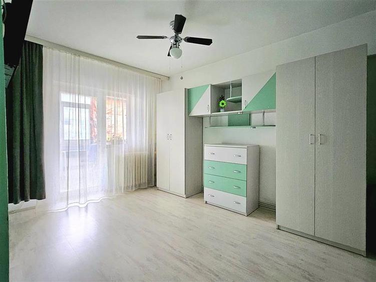Apartament 3 camere, etaj 1, Pacurari Petru Poni - 6