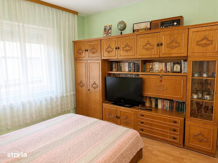 Casă cu 4 camere în Joița