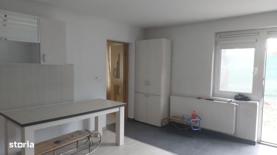Casă cu 3 camere cu Teren 208 Mp în Moieciu