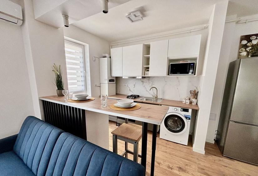 Apartament cu 2 camere, mobilat în Central
