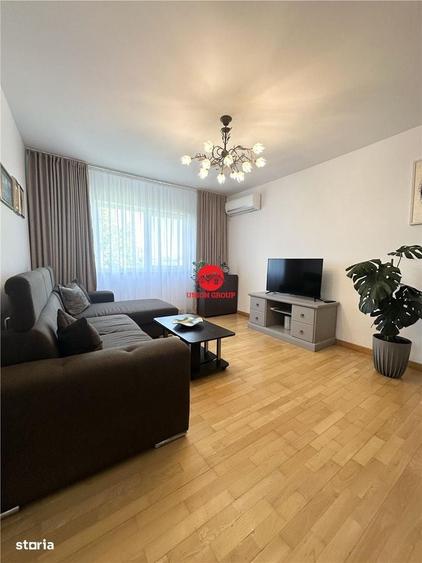 Apartament cu 3 camere decomandat în Central