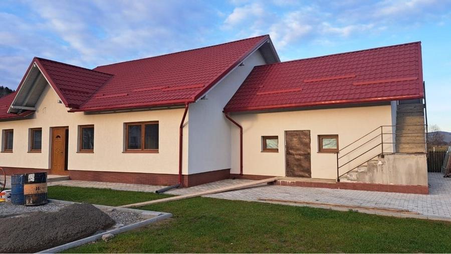 Casă cu 4 camere în Central