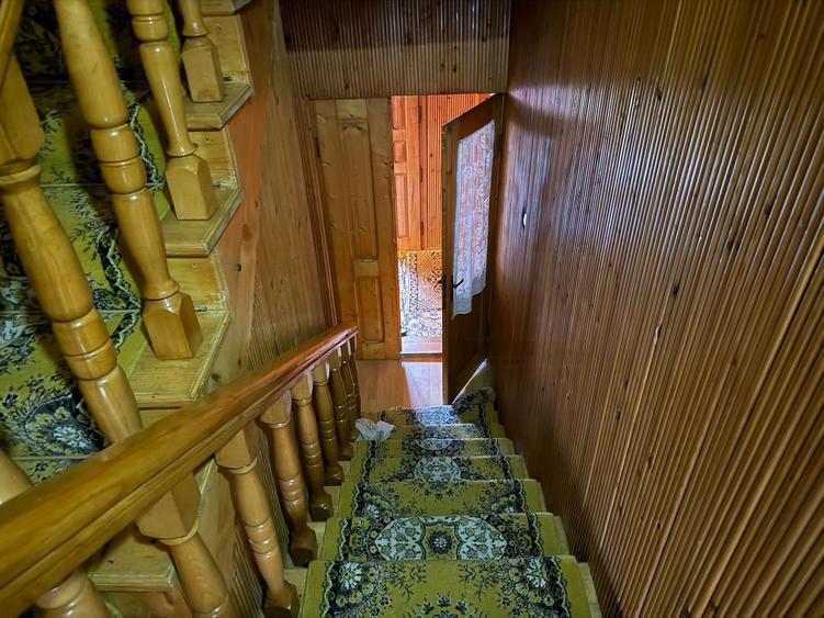 Casă individuală cu 4 camere cu Teren 832 Mp în Central