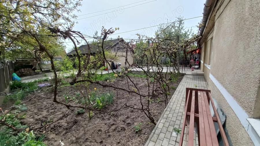 Casă cu Teren 1100 Mp în Central