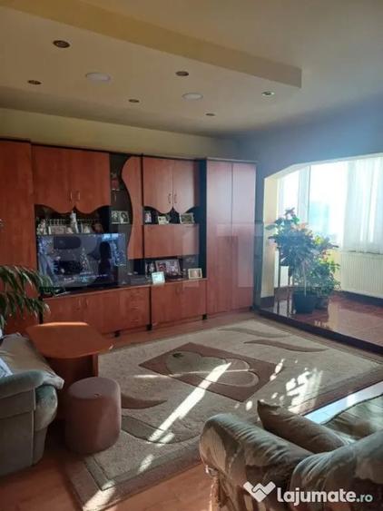 Apartament 2 camere, 56 mp, zona Micro I - 1