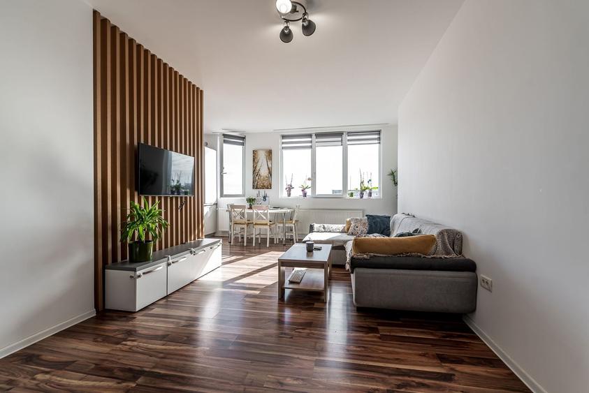 2 camere în blocul Urbanna: Orientare spre răsărit și confort complet - 2
