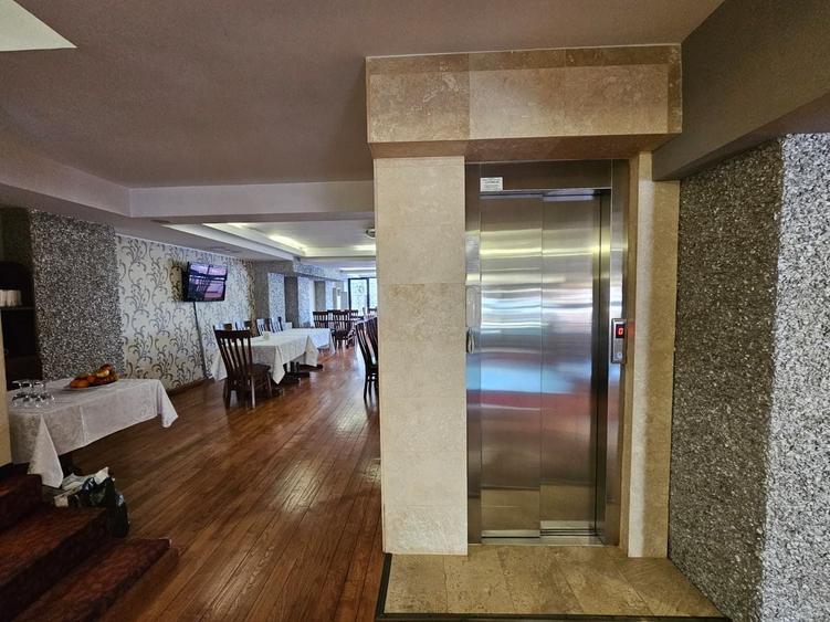 Hotel/Pensiune, de 948.29998779297 mp, în Delfinariu