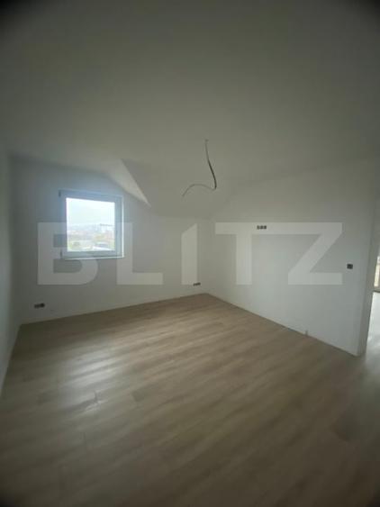 Casă individuală cu 5 camere cu Teren 963 Mp în Bosanci