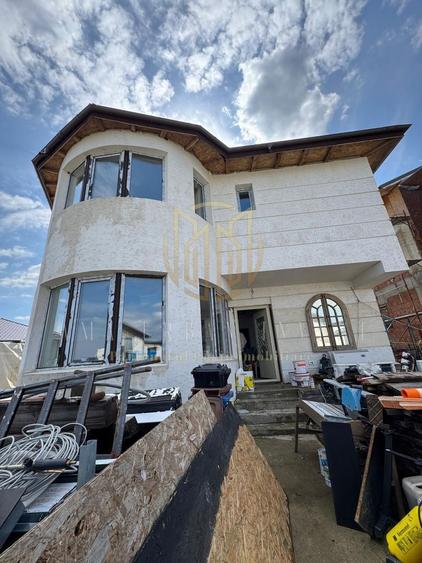 Casă individuală cu 5 camere cu Canalizare în Tunari