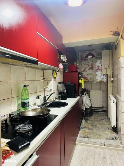 Apartament cu 2 camere semidecomandat în Podul de Piatră