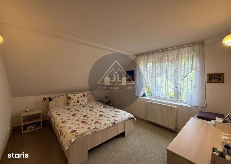 Casă cu 4 camere decomandat în Sebeș