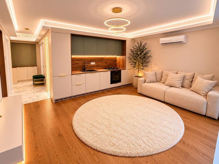 Apartament cu 3 camere decomandat, mobilat în P-ța Unirii