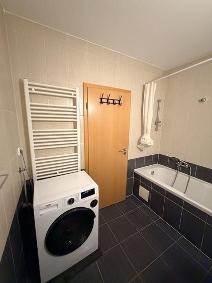 Apartament cu 2 camere decomandat în Avantgarden