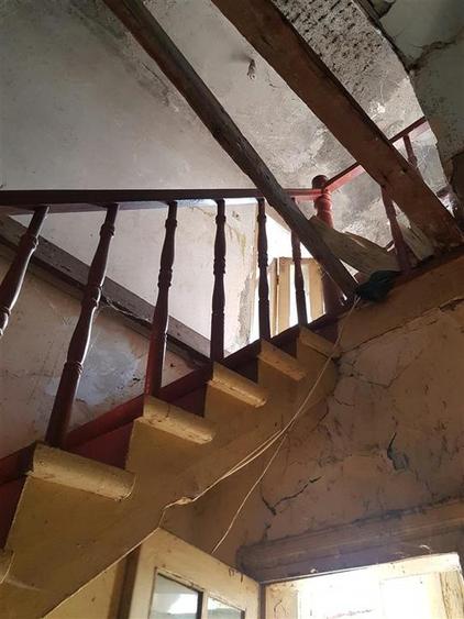 Casă cu 5 camere cu Teren 246 Mp în Apollo