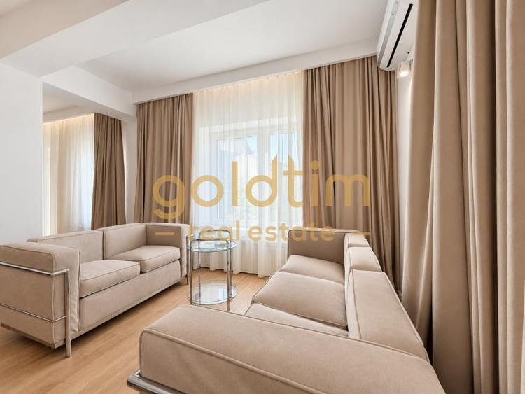 Duplex cu 5 camere cu Canalizare în Iancu Nicolae