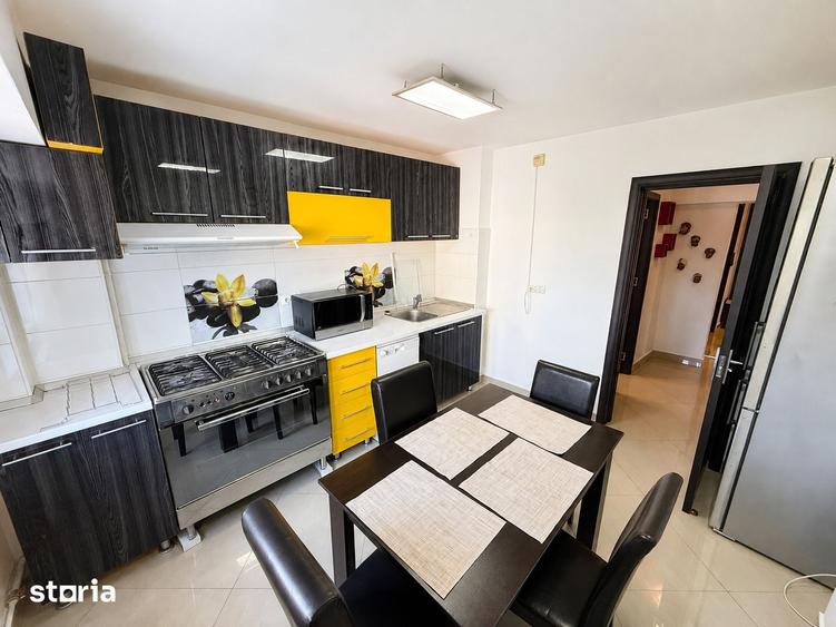 Apartament cu 4 camere decomandat în Centrul Civic