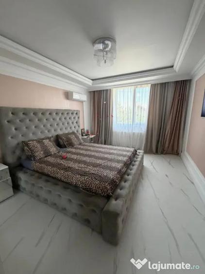 Casă cu 5 camere cu Teren 448 Mp în Brestei