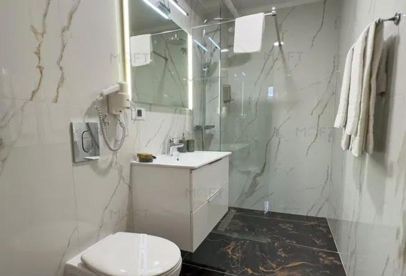 Casă individuală cu 28 camere cu Canalizare în Ultracentral