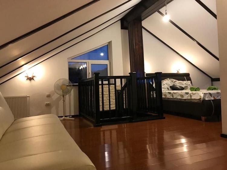 Apartament cu 3 camere decomandat în Răcădău