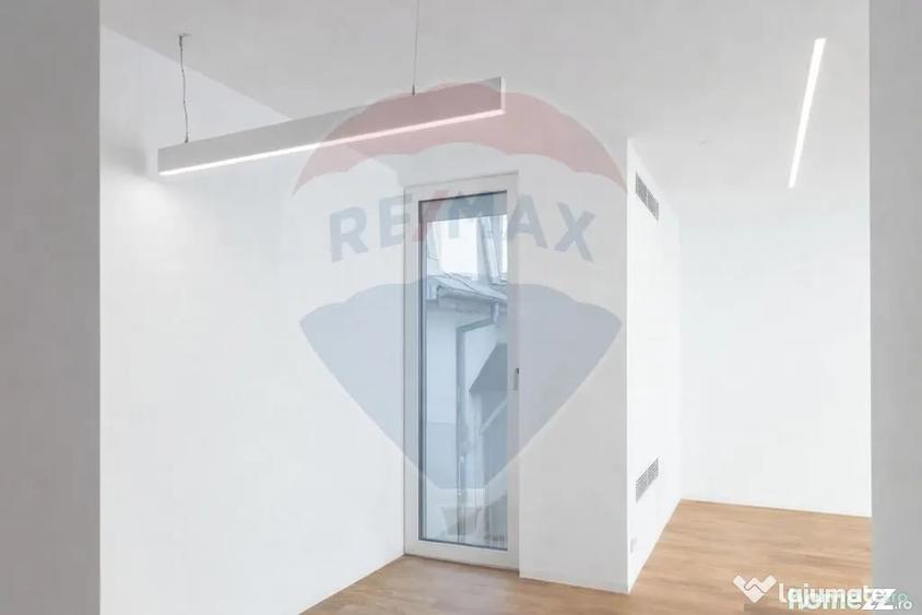Apartament cu 3 camere decomandat în Națiunile Unite