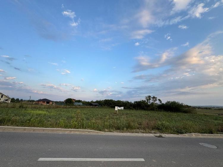 Teren intravilan de 658 mp, în Fughiu