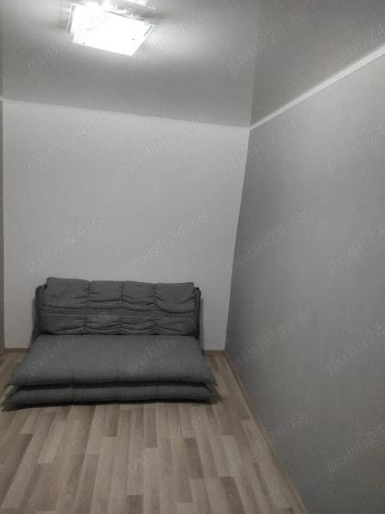 Apartament cu 3 camere semidecomandat în Micro 17