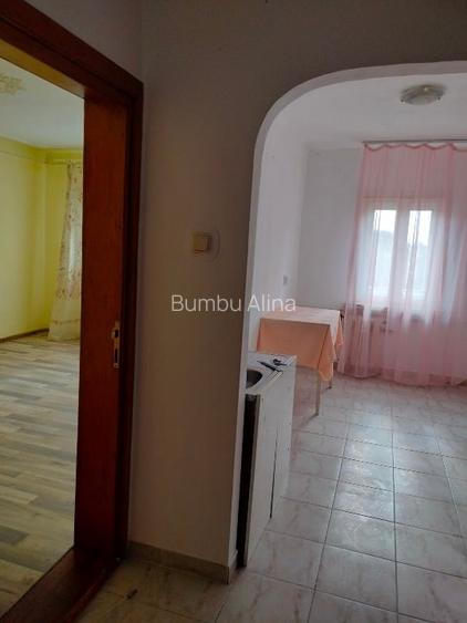 Vând apartament cu doua camere