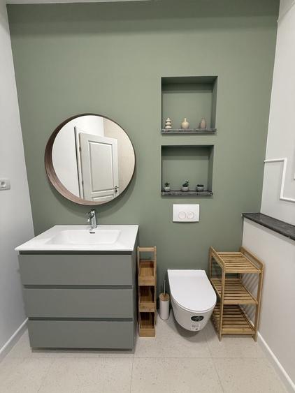Apartament decomandat, mobilat în Central