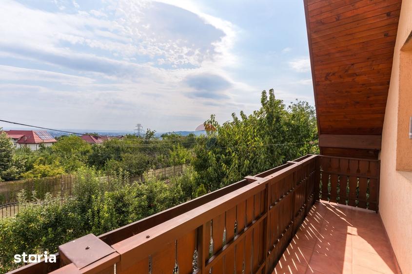 Casă cu 5 camere cu Teren 700 Mp în Galata