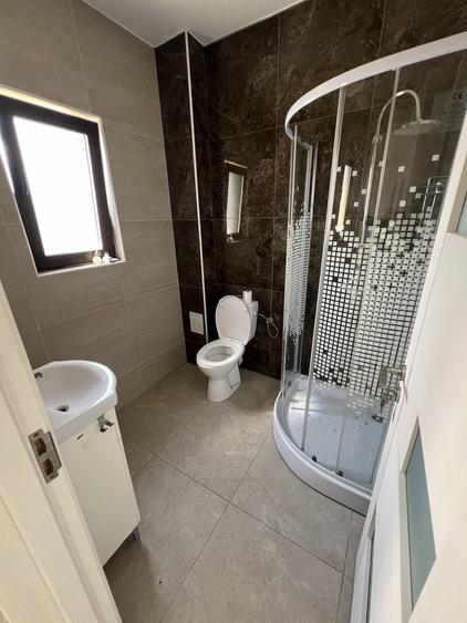 Casă cu 3 camere cu Teren 500 Mp în Exterior Vest