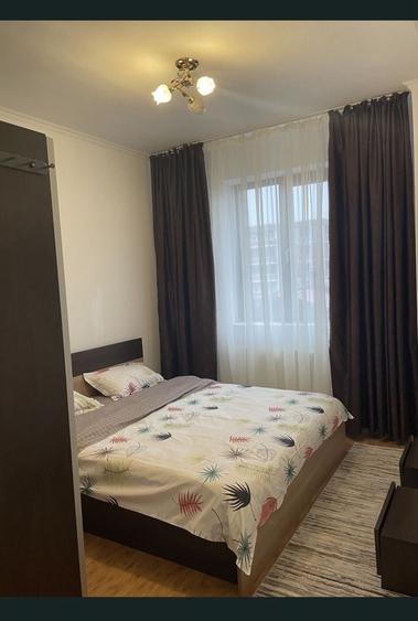 Apartament cu 3 camere decomandat în Găvana