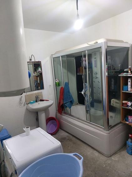 Casă cu 4 camere în Ghiroda