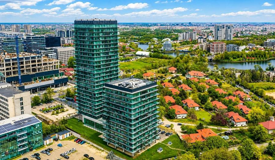Apartament cu 3 camere decomandat în Floreasca