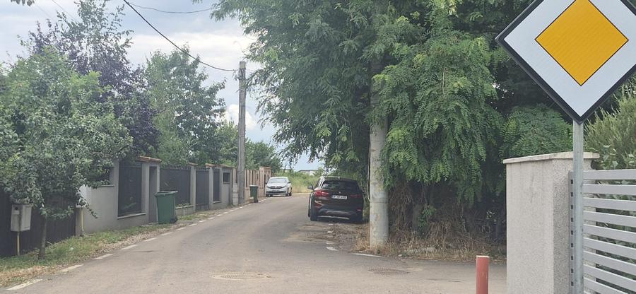 Teren Construcții intravilan de 500 mp, în Săftica