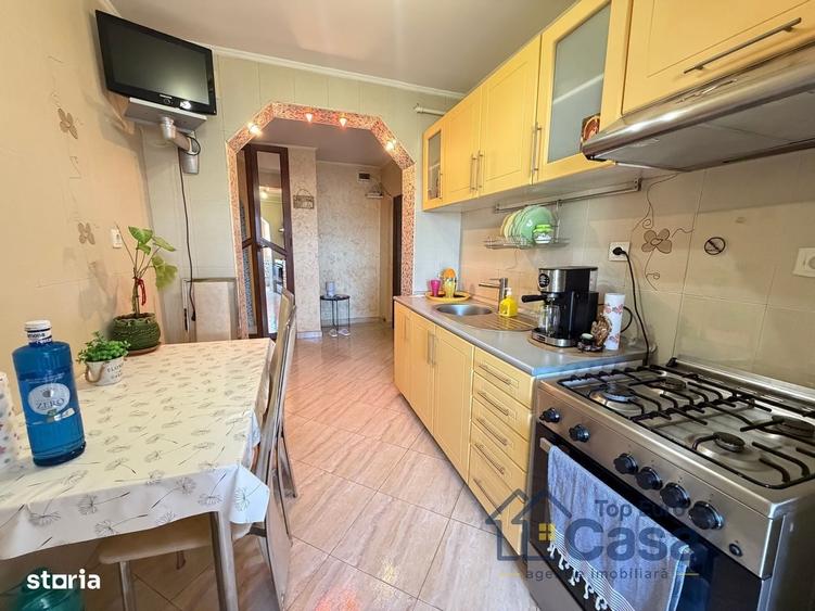 Apartament cu 2 camere decomandat în Central