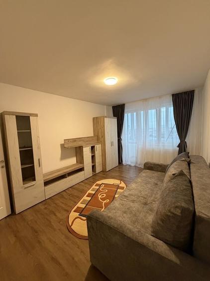 Apartament cu 2 camere decomandat în Astra