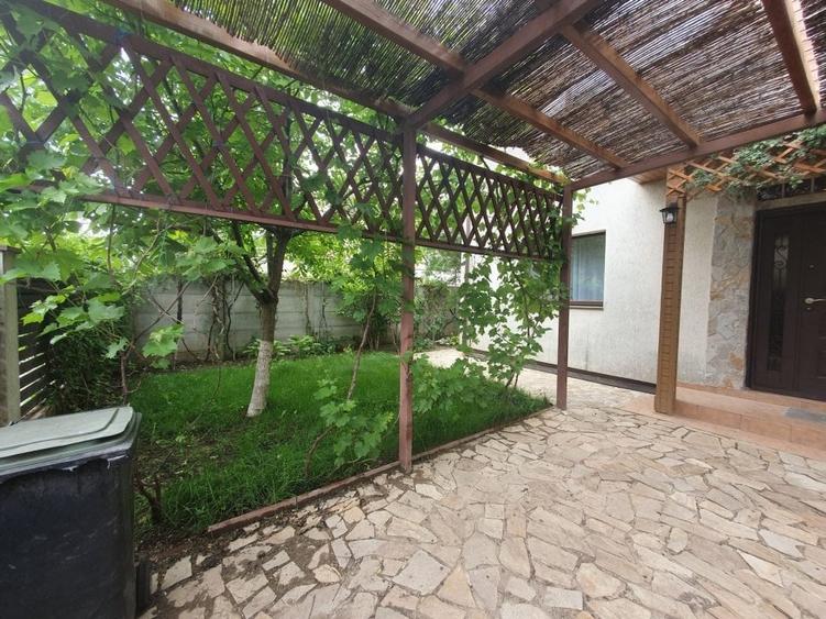 Casă individuală cu 5 camere cu Teren 300 Mp în Chiajna