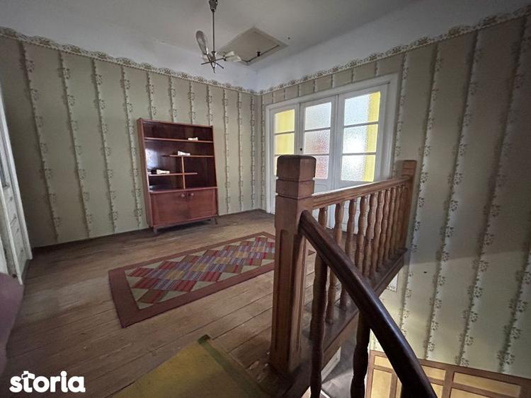 Casă cu 4 camere cu Teren 160 Mp în Școlilor