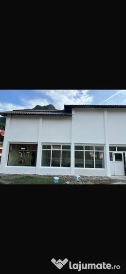 Spațiu comercial, de 420 mp, în Central