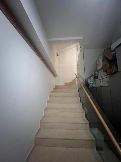 Apartament cu 5 camere decomandat în Herăstrău