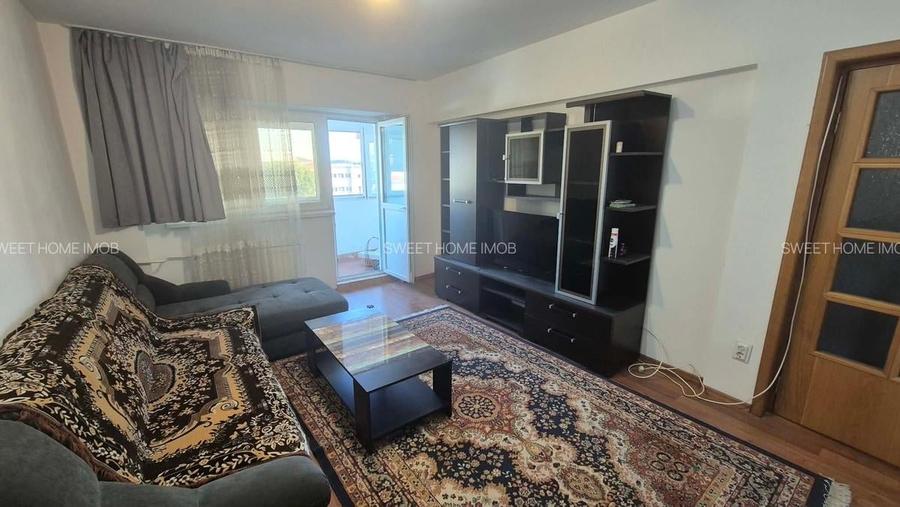 Apartament cu 3 camere decomandat în Lacul Tei