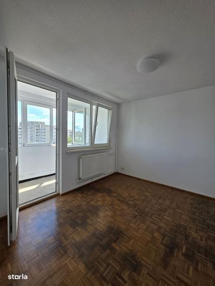 Apartament cu 2 camere semidecomandat în Tineretului