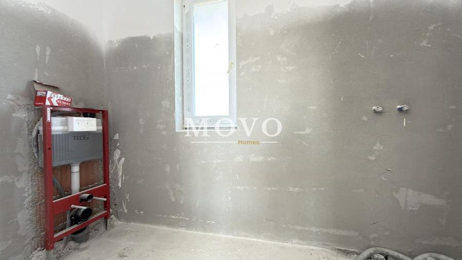 Duplex cu 4 camere cu Canalizare în Moșnița Nouă